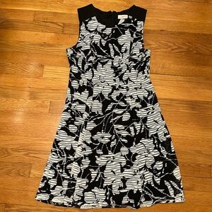 LOFT black white flower dress, size 10